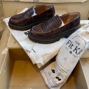 Bared Footwear Wedgebill Size 7 Loafers
